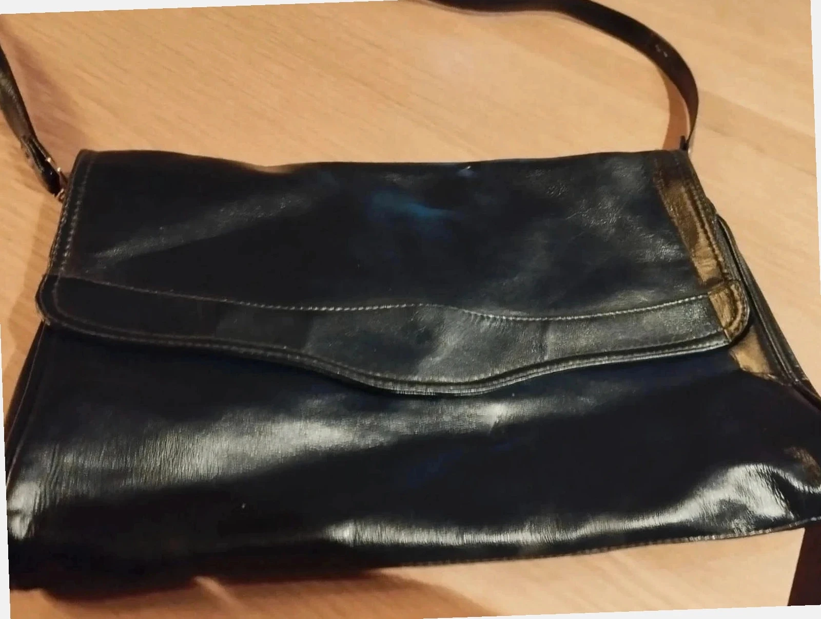 Bolsa de ombro em couro para senhora. Cor preta – photo 2